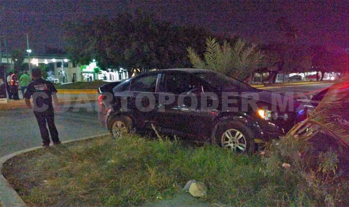 Tres heridos en percance frente a la Diana Cazadora