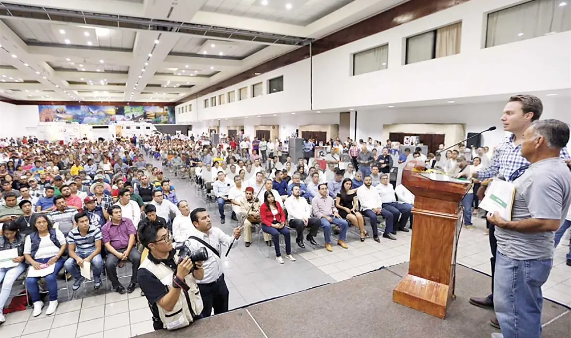 Impulsa Velasco autoempleo para repatriados
