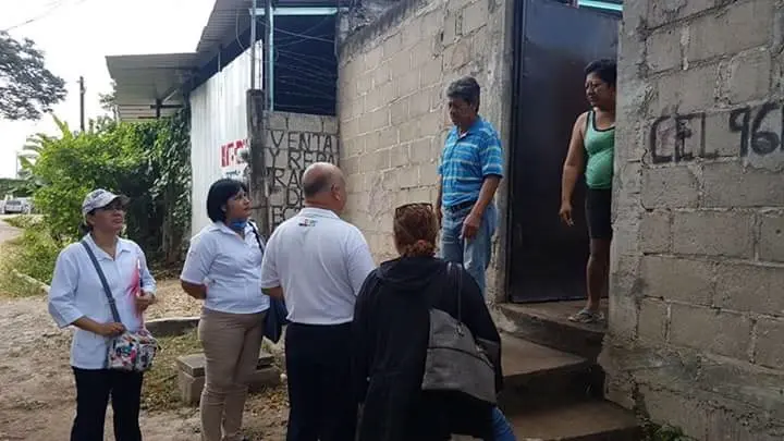 Personal de la Secretaría de Salud hizo un “barrido” en la colonia para descartar algún brote de la enfermedad. Foto: Cortesía