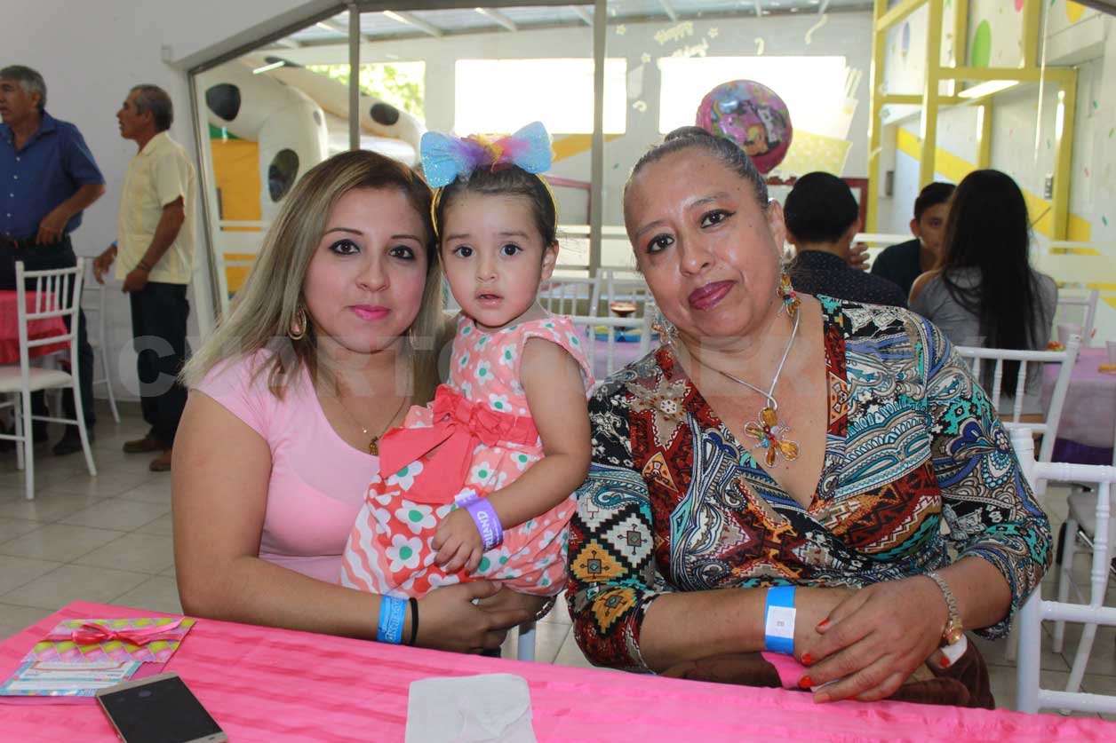 Giovanna festejó sus 5 añitos