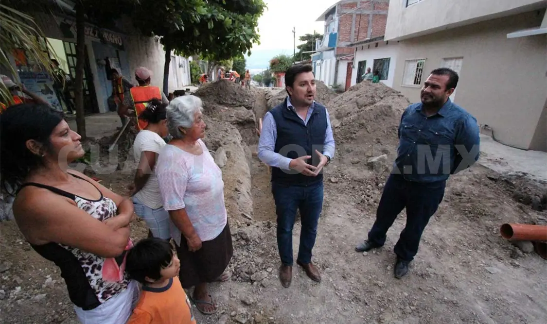 Supervisa Castellanos obras de agua potable