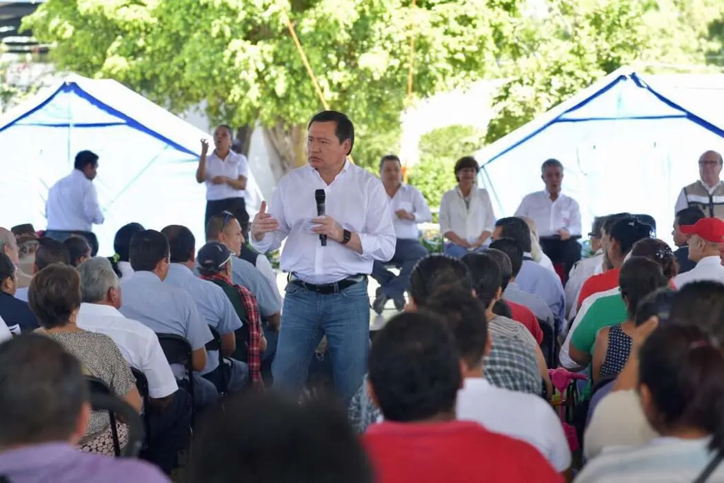 Todos los afectados por sismos son prioridad, asegura Osorio Chong