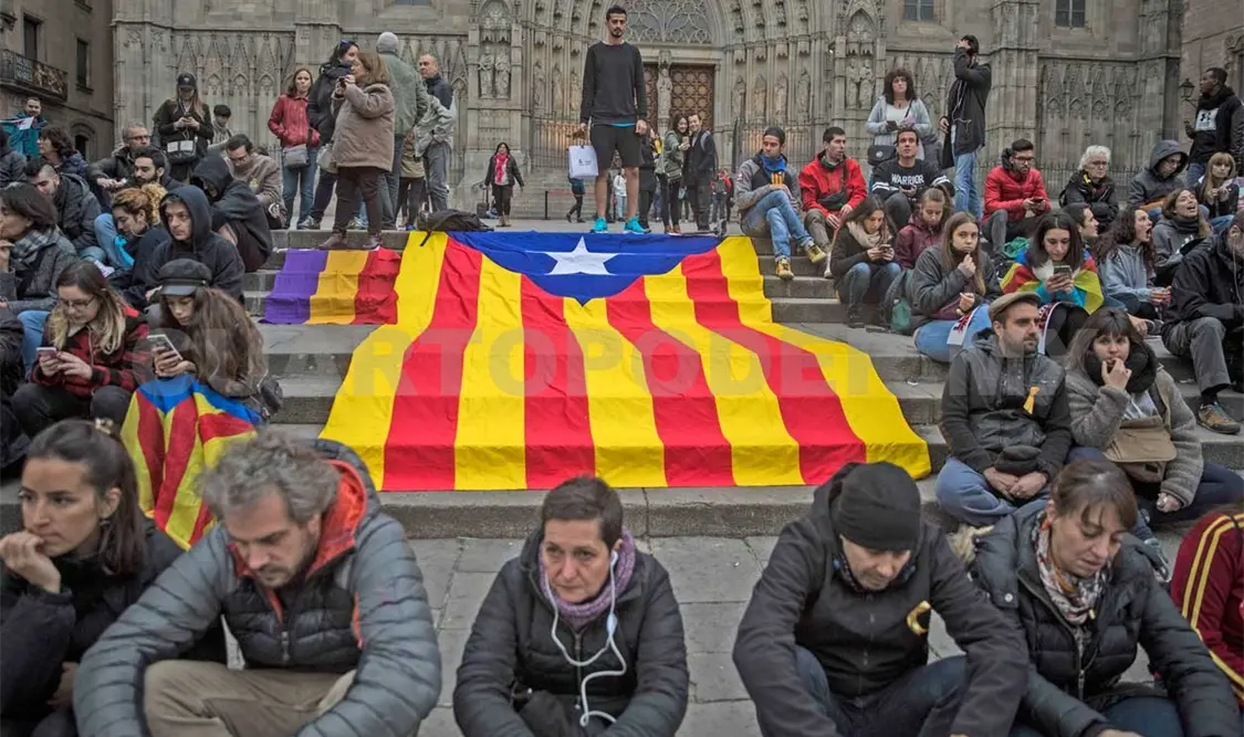 Anulan declaración de independencia de Cataluña
