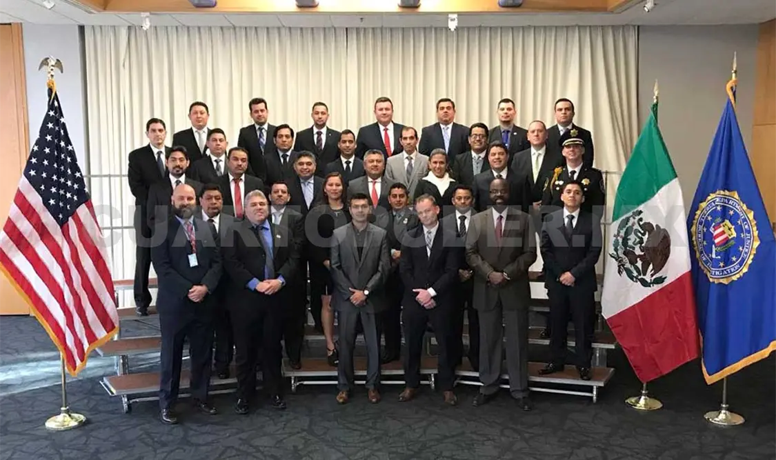 Asiste fiscal de Adolescentes a sede del FBI