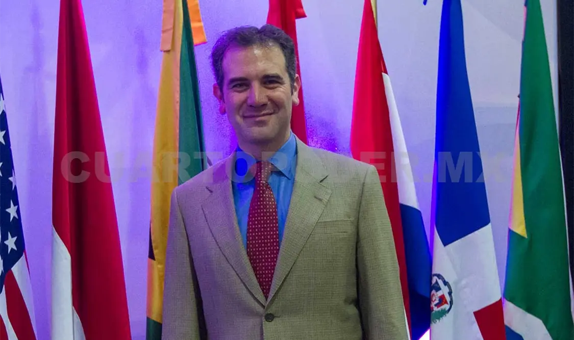 Córdova Vianello durante la clausura de los trabajos de la Asamblea Plenaria de la Red Mundial de Justicia Electoral. NTX