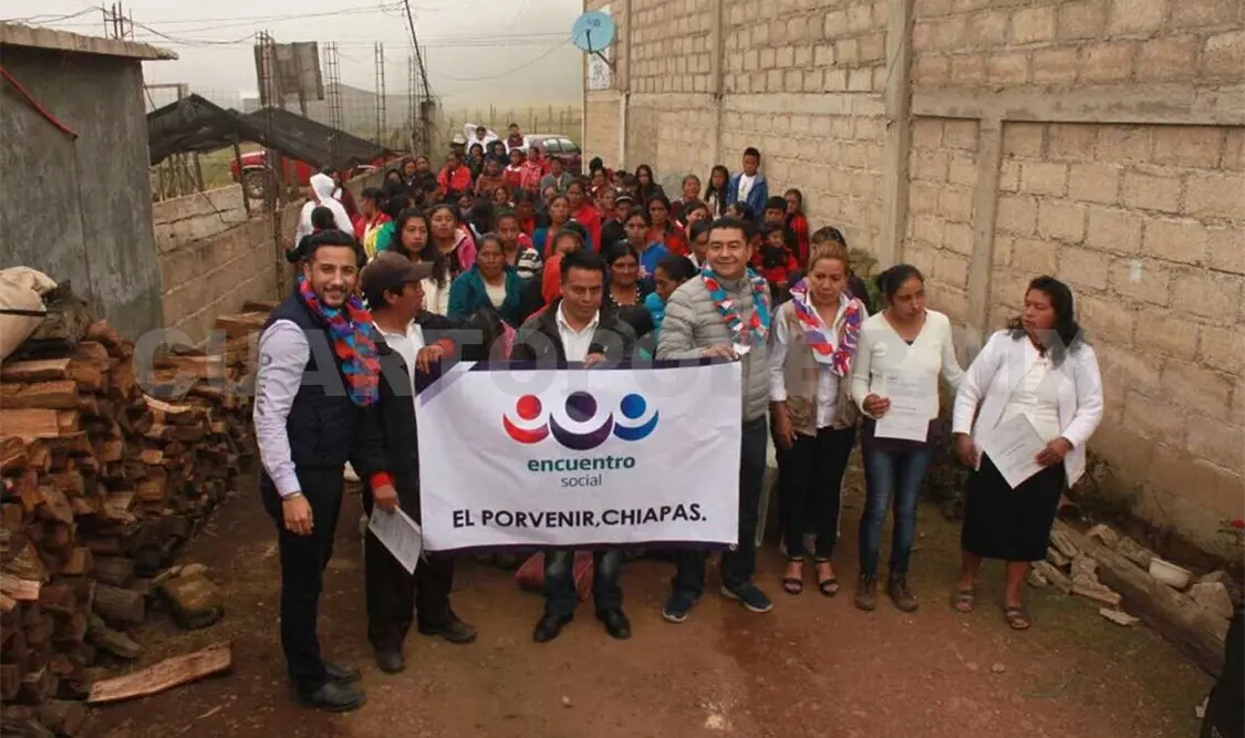Toman protesta a la estructura de El Porvenir