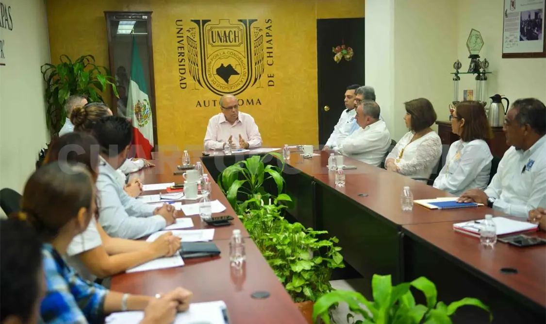 Trabaja Unach para certificar sus servicios