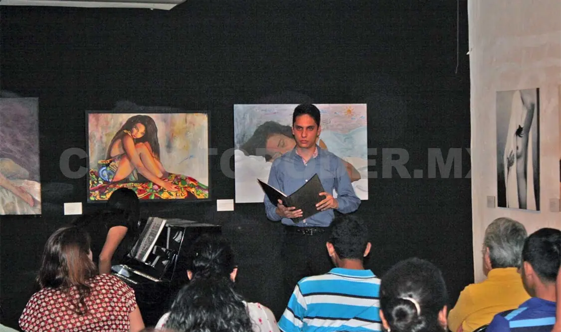 Estudiantes presentan examen con recital