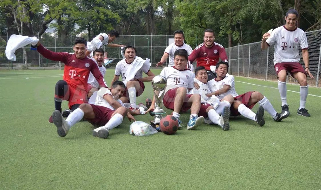 Asteriones gana el título universitario