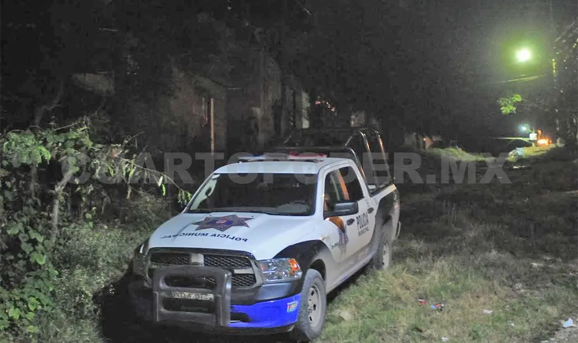 Intentó tirarse de un puente y lo salvó la Policía