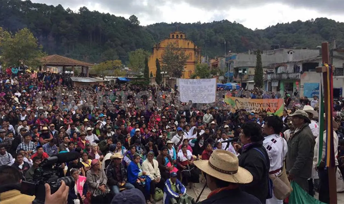 Realizan peregrinación y rezo tradicional maya
