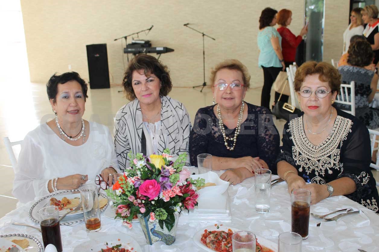 Alma Rosa celebró con amigas