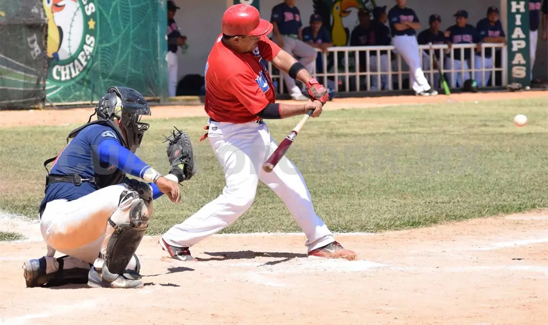 Motorama se estrenó con triunfo en torneo