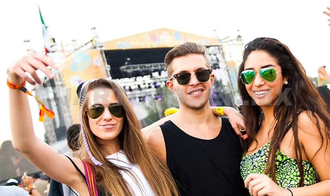 Tachan de racistas a los del Corona Capital