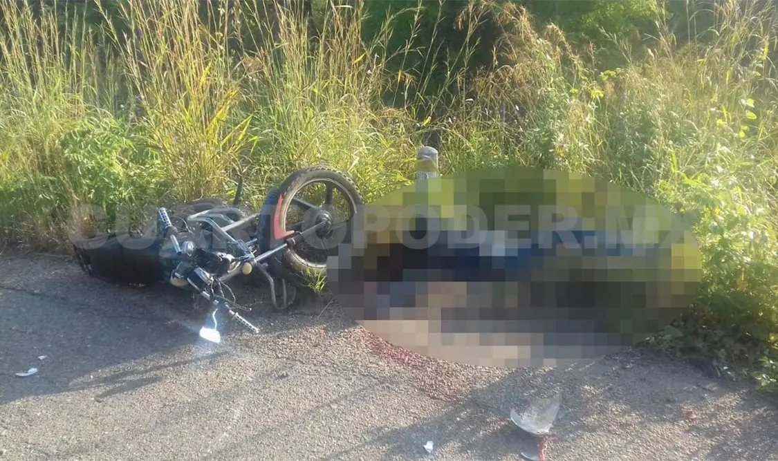 Policía pierde la vida al derrapar su motocicleta