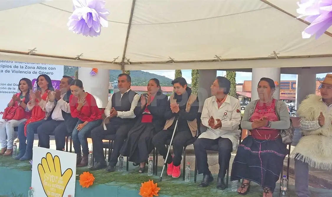 Realizan encuentro intercultural en contra de la violencia