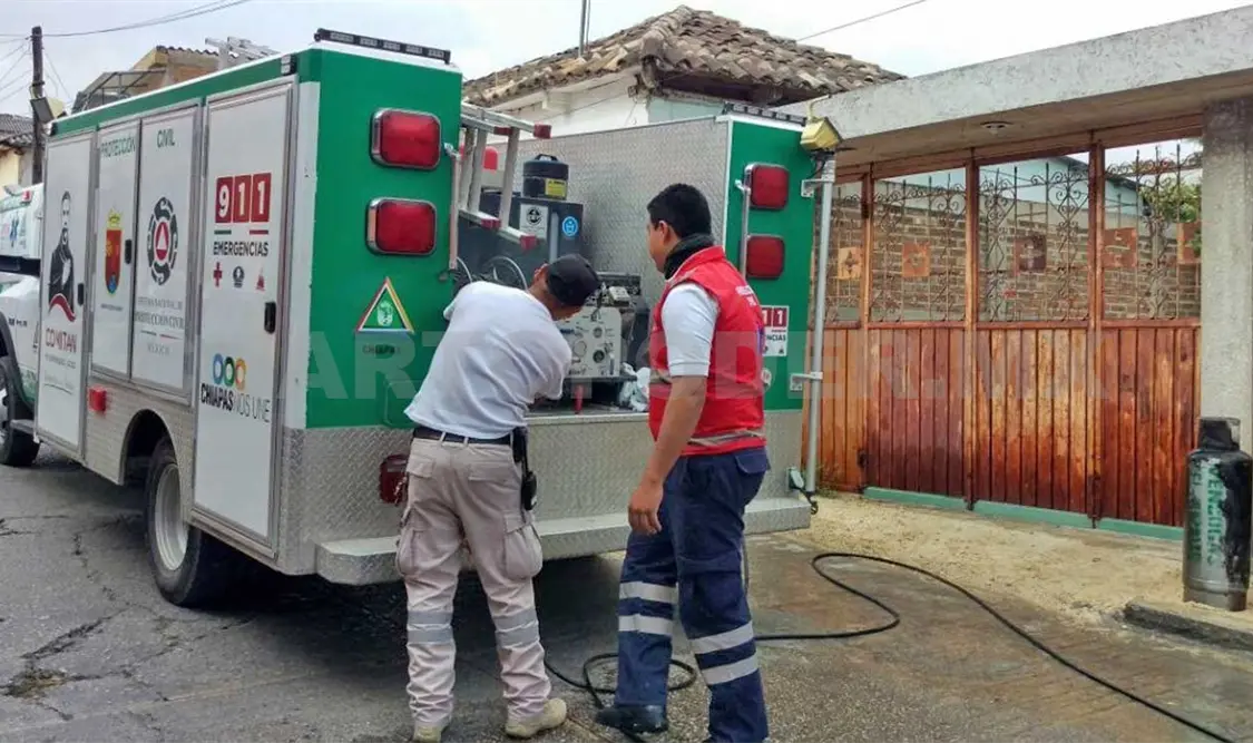 Personal de Protección Civil se movilizó para brindar el auxilio al domicilio ubicado en el barrio San Sebastián. Flor Cordero / CP