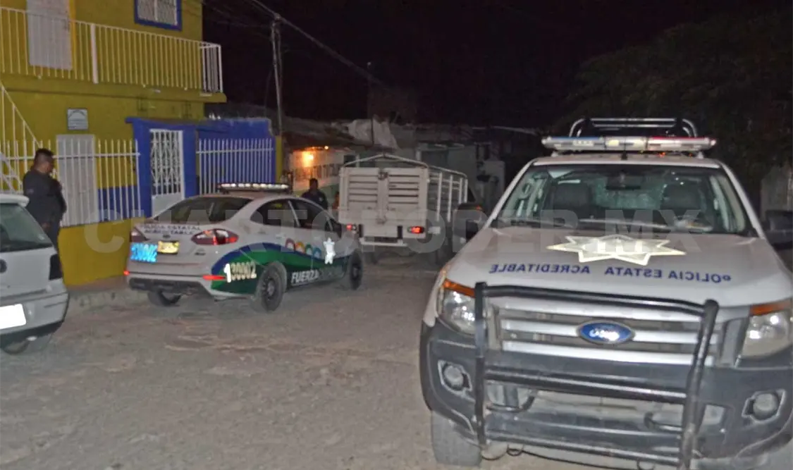 Elementos de la Policía Estatal acudieron al domicilio para tomar conocimiento del suicidio de un joven de 21 años de edad. Rafael Cabrera / CP