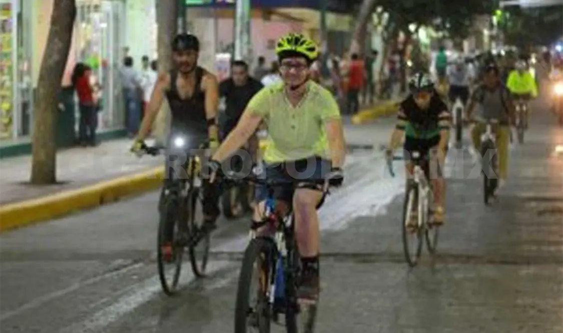 El Ayuntamiento en Tuxtla Gutiérrez invita a participar hoy en punto de las 19:00 horas en el Parque de la Juventud. CP