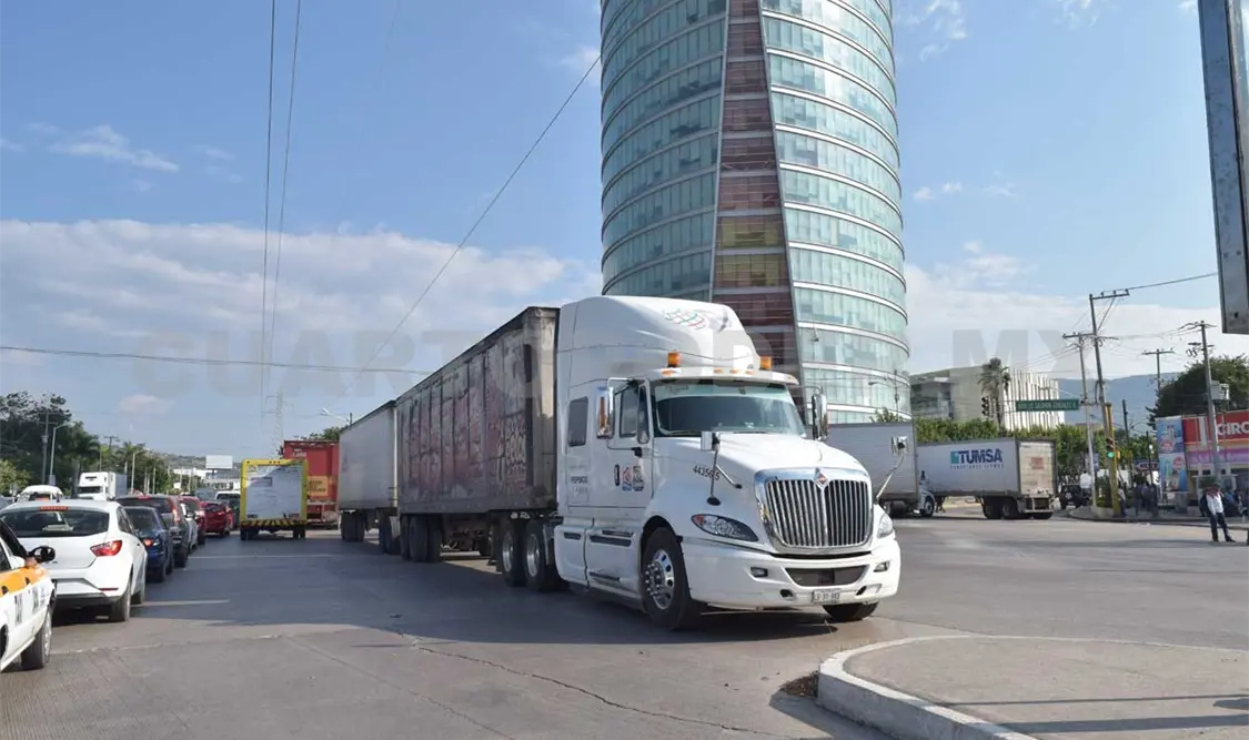 Empresarios exigen aplicación de la ley a líderes que realicen bloqueos carreteros. Guillermo Ramos / CP