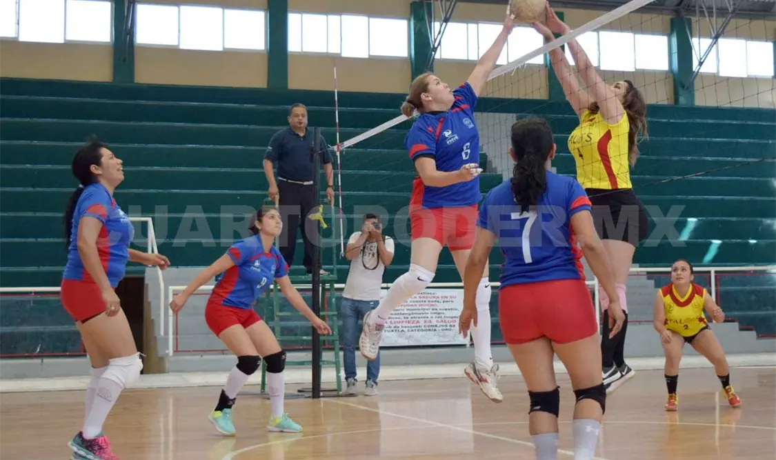 Se desarrollaron los partidos de la primera y segunda fuerza de la rama femenil, del torneo de Copa “Patricia Espinosa Robles” de la Liga Municipal de Vóleibol OMA. Guillermo Ramos /CP