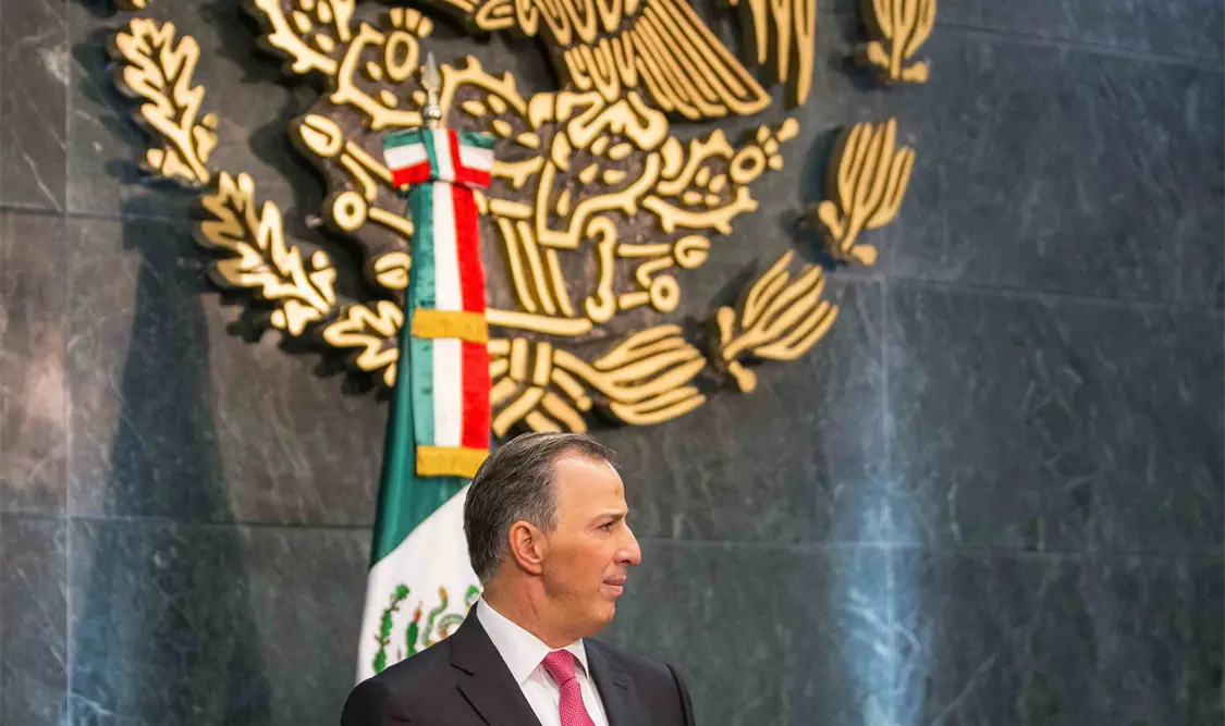Funcionarios y legisladores desean éxito a Meade en nuevo proyecto
