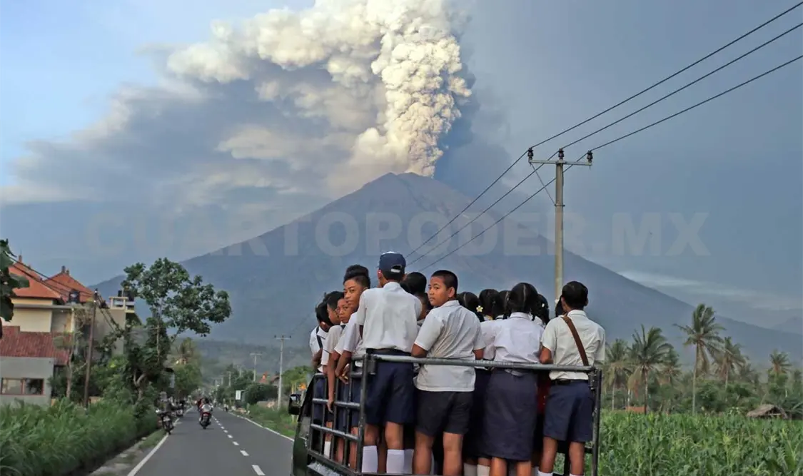 Máxima alerta por inminente erupción