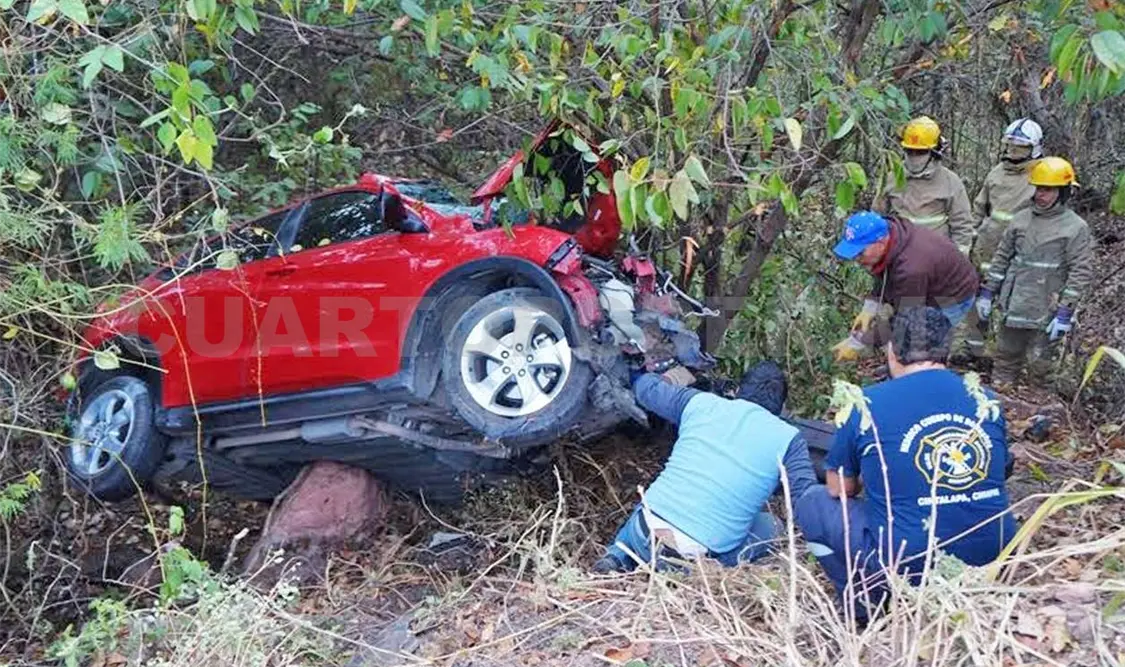 Félix Fernando Joo Cabañas perdió la vida al quedar atrapado entre los fierros retorcidos de la camioneta que conducía. Luis Castellanos / CP
