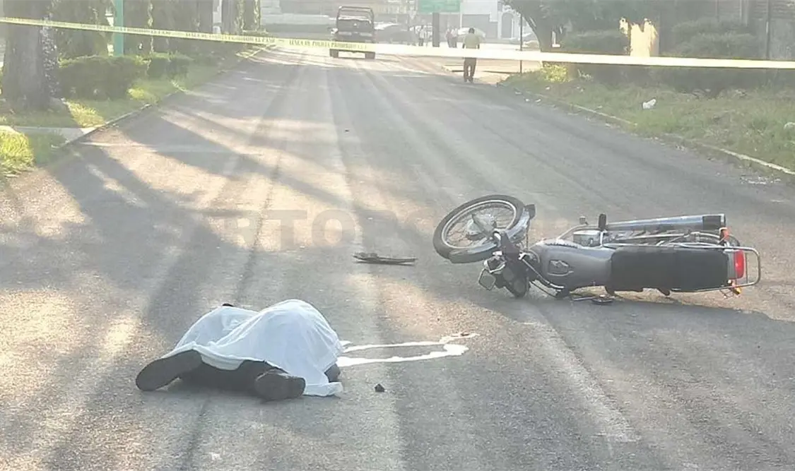 El accidente ocurrió ayer por la mañana sobre el bulevar Gustavo Díaz Ordaz en la ciudad de Tapachula. Rafael Victorio / CP
