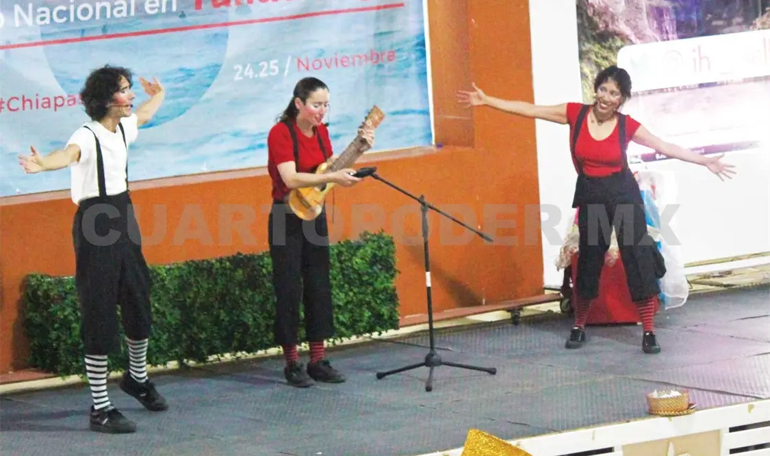 Fotografía de los talleres de Impro Splash. Cortesía