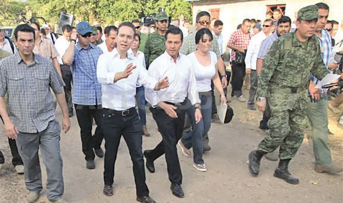 Entregan viviendas a familias damnificadas por el paso del reciente sismo