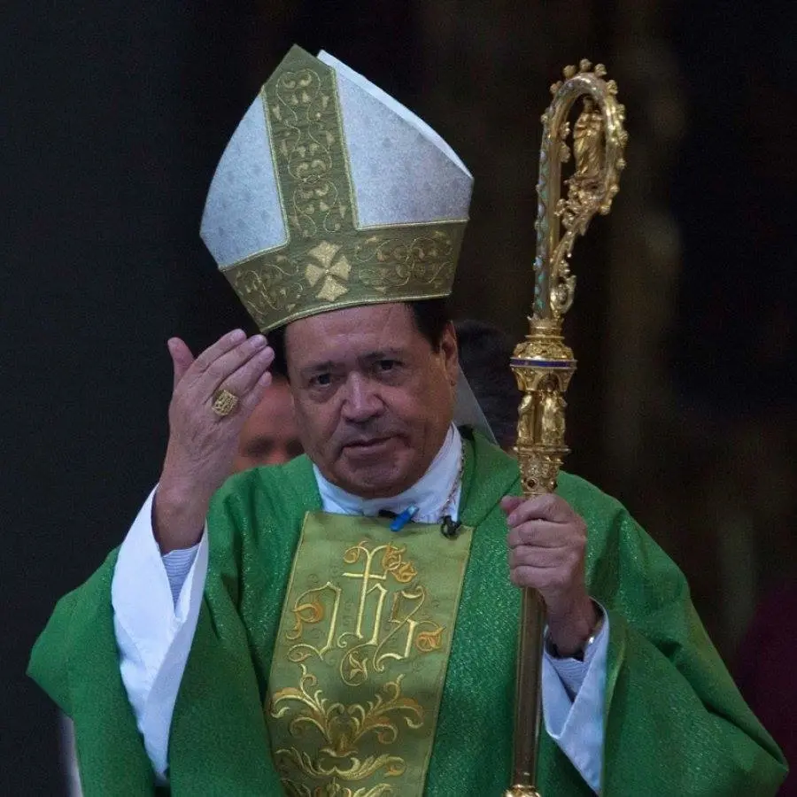 Norberto Rivera ofrece disculpas a quienes haya ofendido