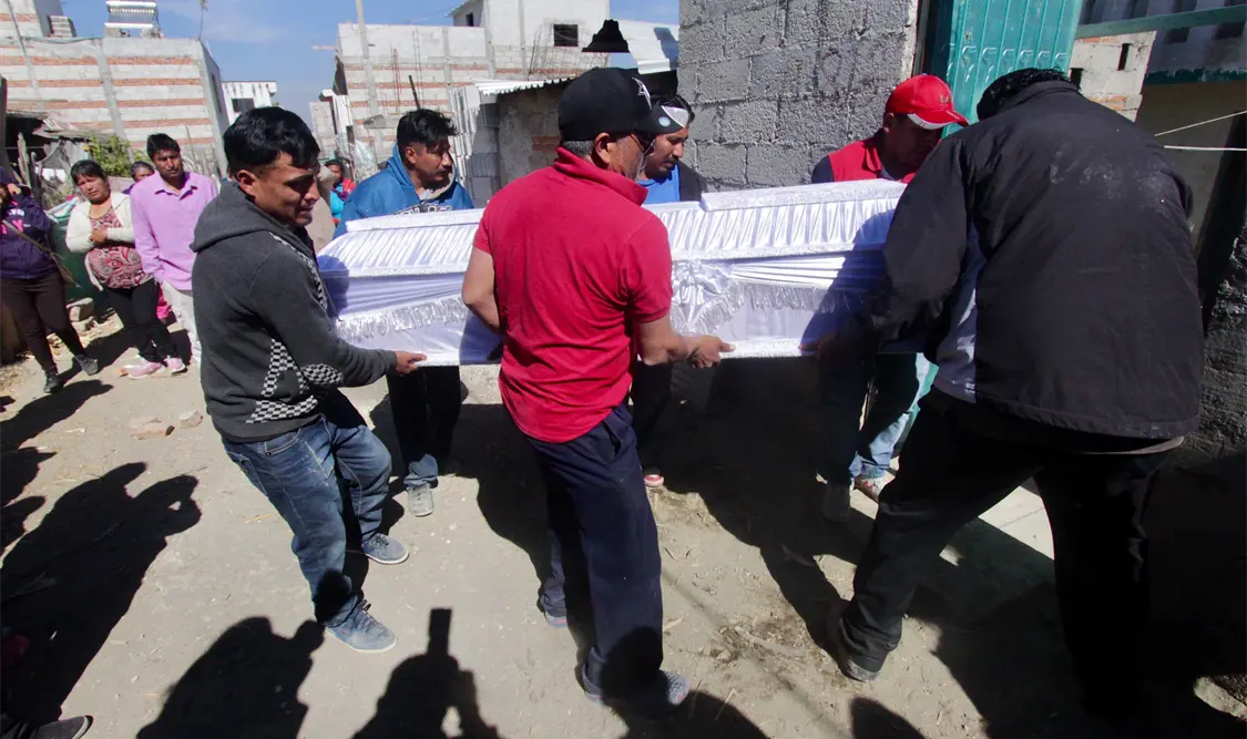 Llegan cuerpos de peregrinos a localidad de Puebla