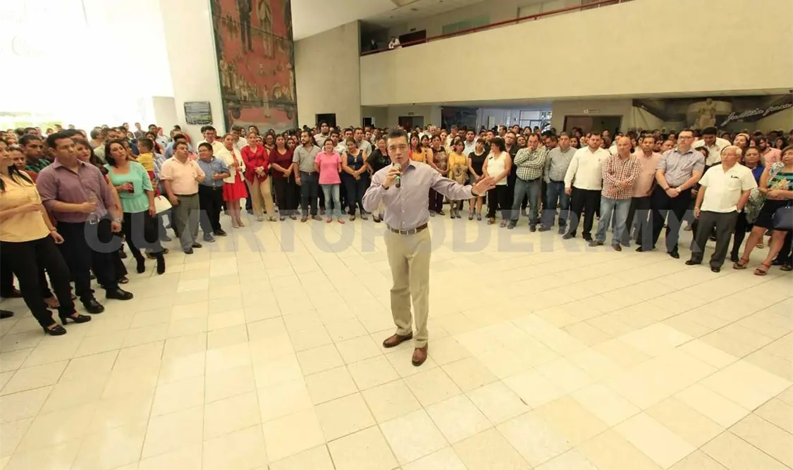 Realiza Escandón brindis navideño con el personal