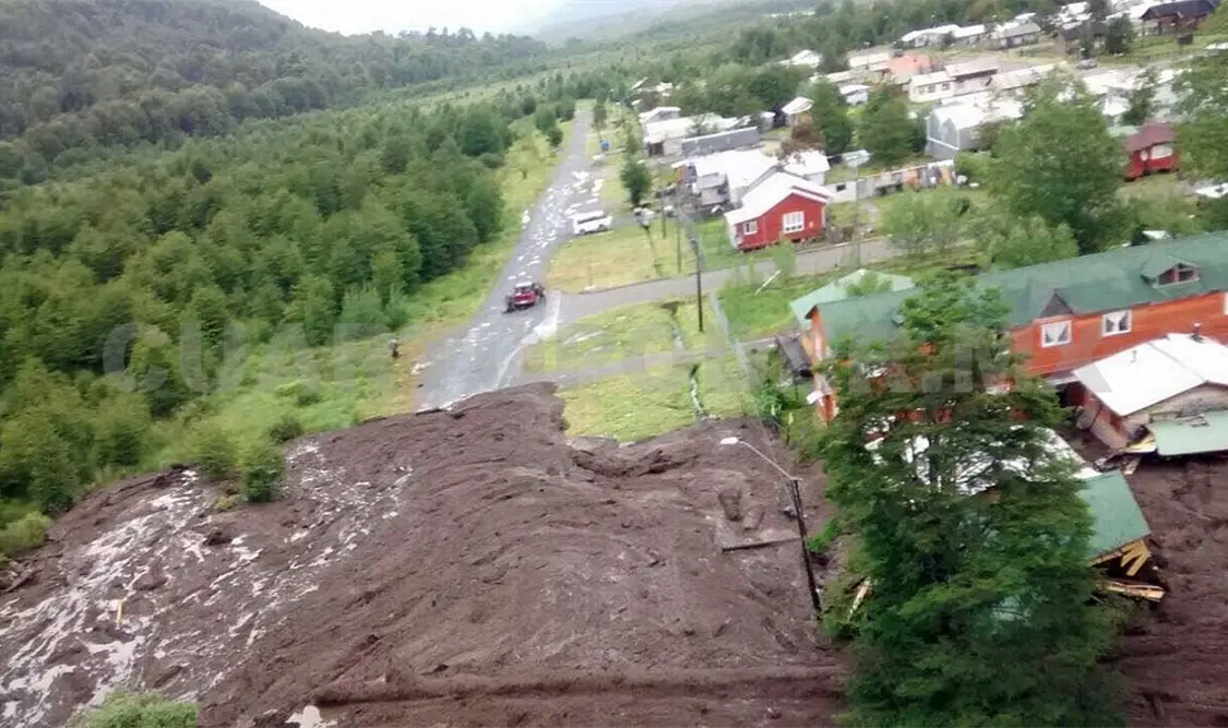 Aumentan a 12 las víctimas fatales por aluvión en Chile