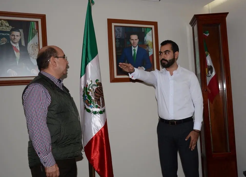 Gómez Aranda tomó protesta de ley a Samuel León Sánchez como Secretario de la Juventud, Recreación y Deporte