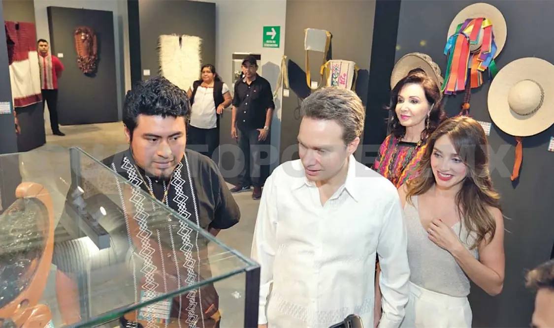 Velasco inaugura la Casa de las Artesanías