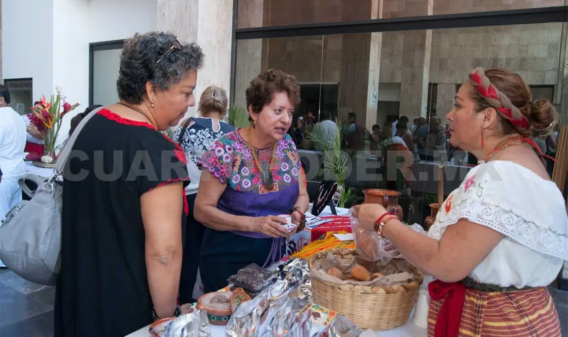 Comisión de Turismo realiza Chocolatada Navideña
