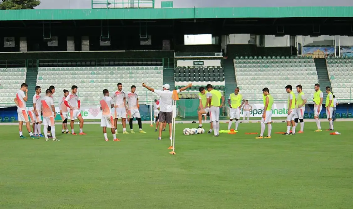 Tuxtla FC se mide con Ocelotes en amistoso