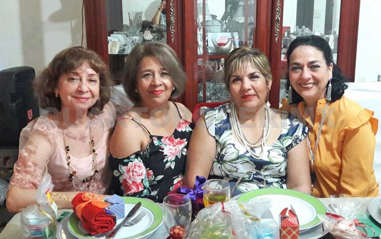 Amigas disfrutan inolvidables momentos