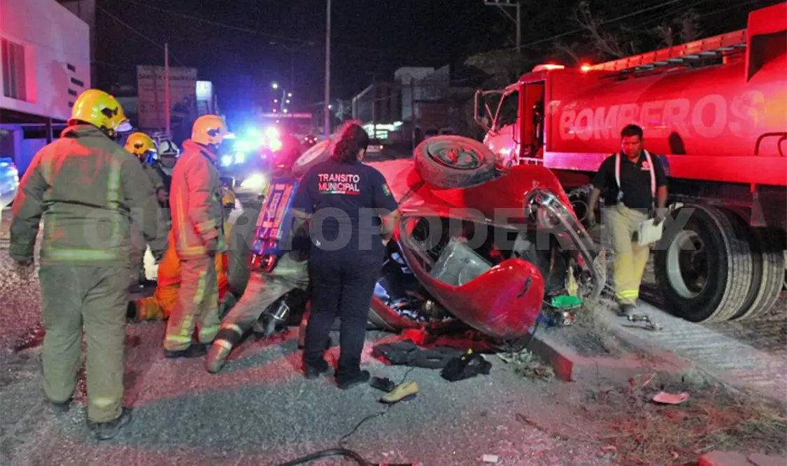 Cinco lesionados dejó un accidente en Terán