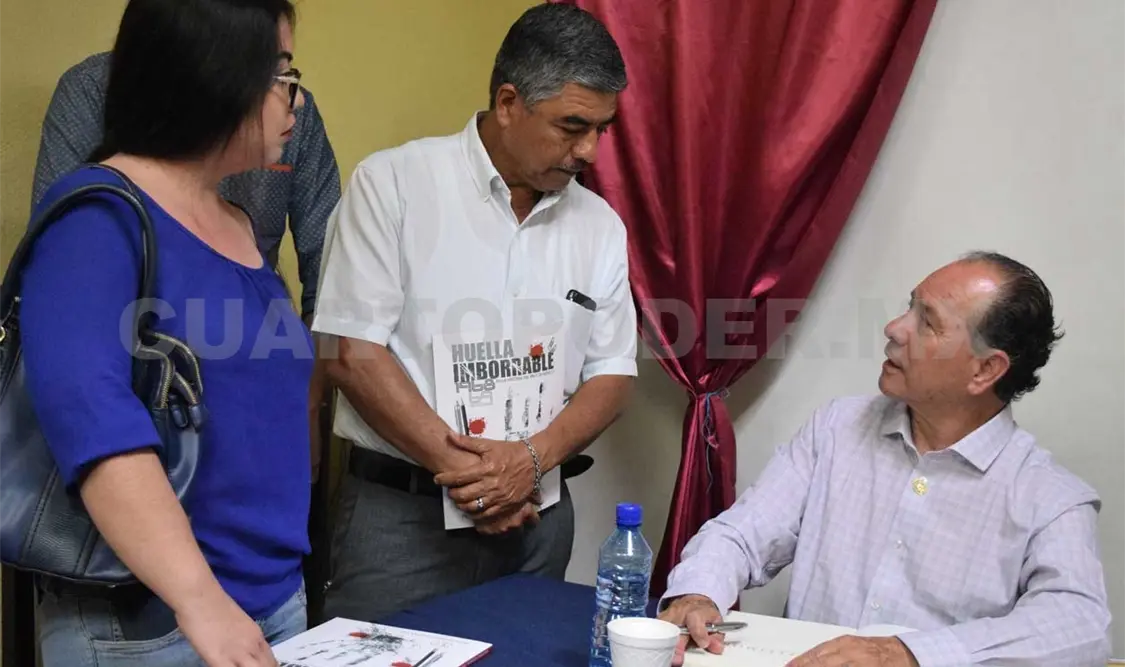 Durante la presentación de Huella imborrable; en la historia del IPN y de México. Óscar León