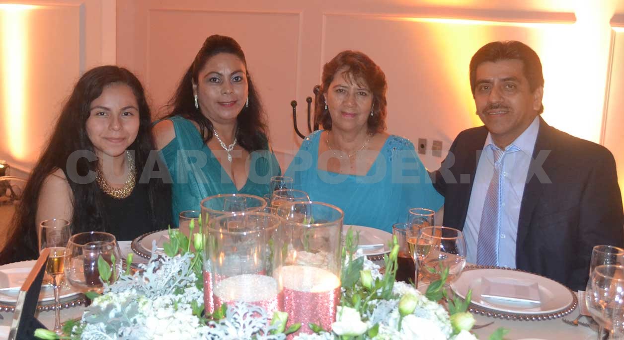 ¡Que vivan los novios!
