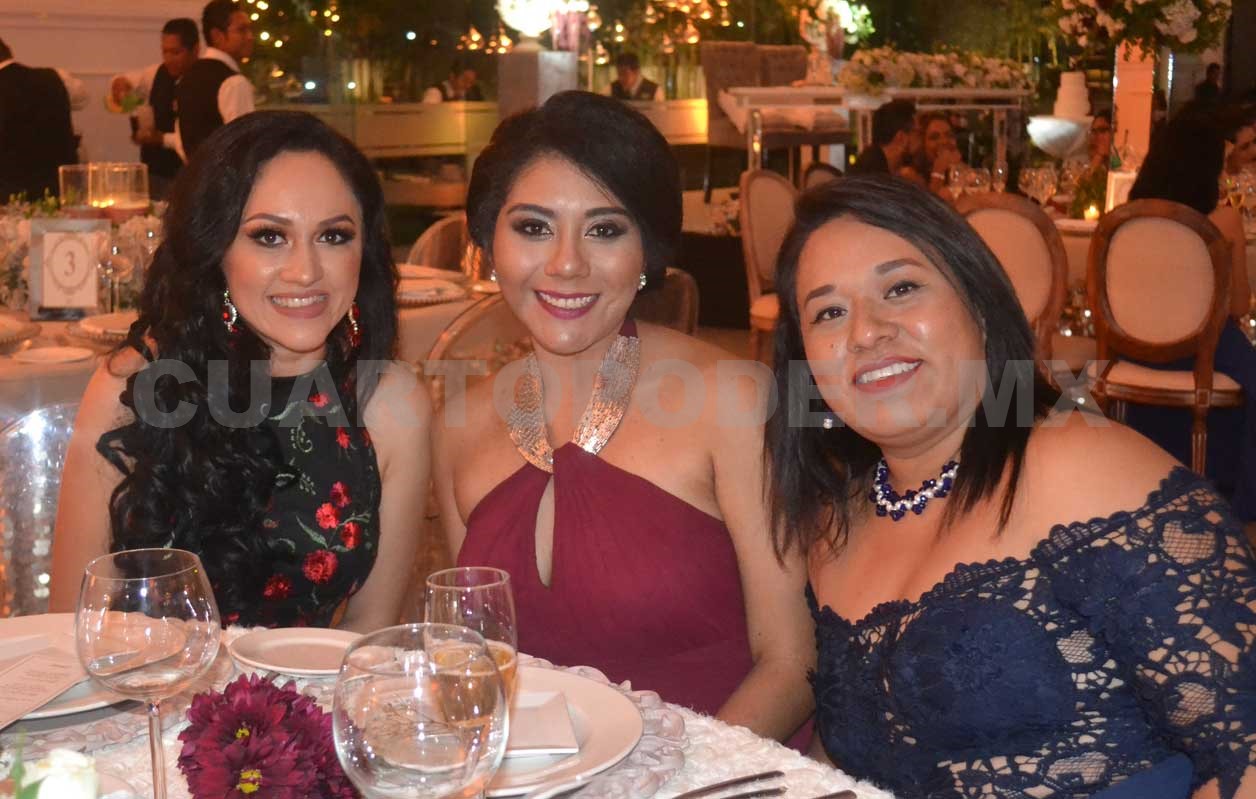 ¡Que vivan los novios!