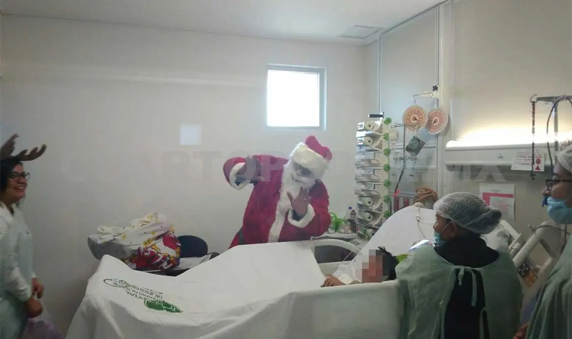 David Salazar, el “Santa Claus de los Hospitales”