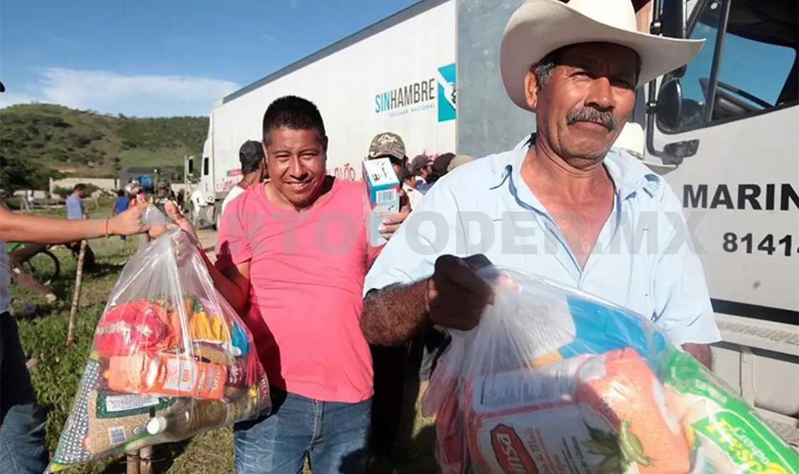 Diconsa entregó productos básicos a las familias afectadas. CP