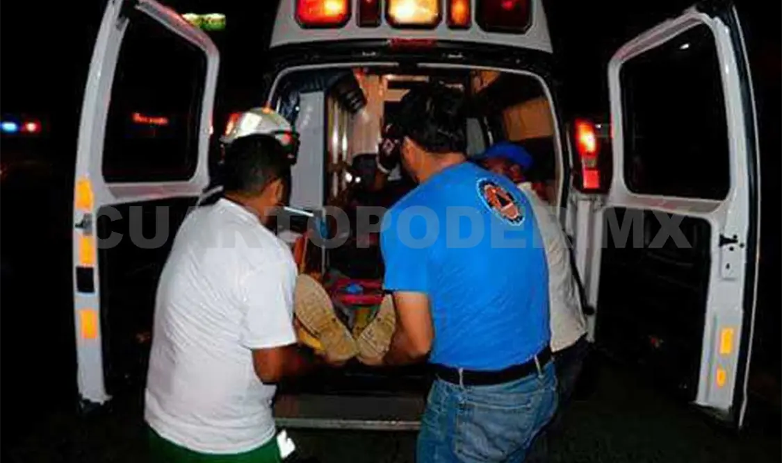 Las víctimas fueron trasladadas a un hospital para ser atendidas. CP