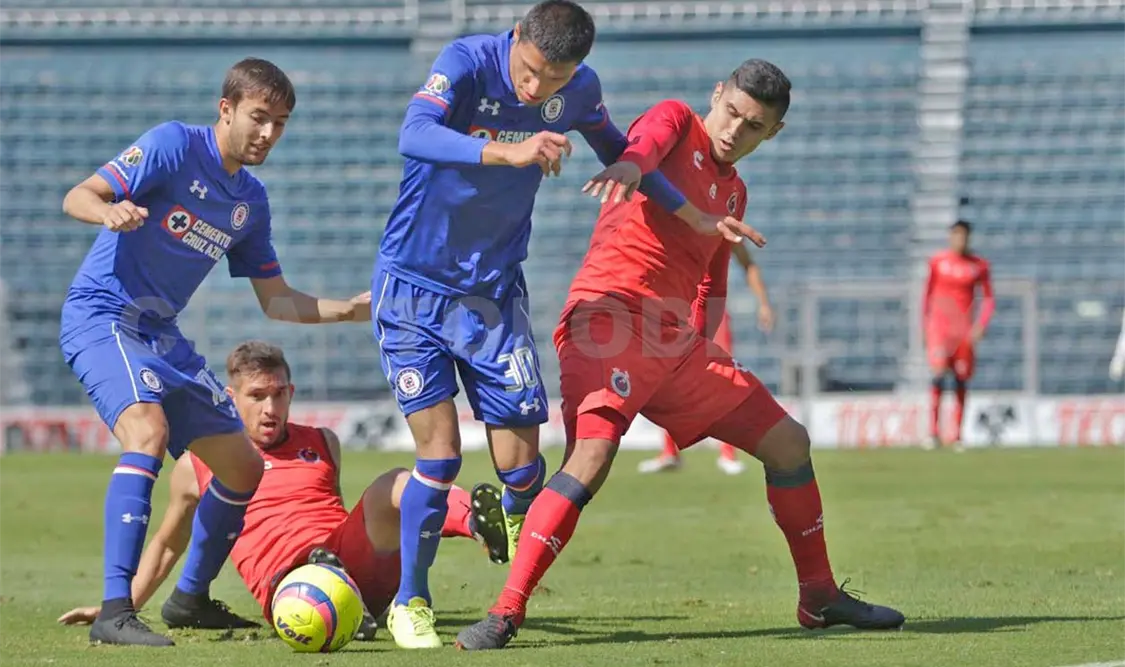 Cruz Azul busca acabar con 20 años sin título