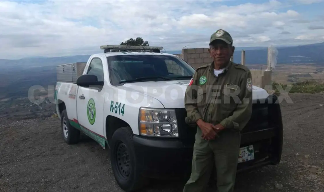 Inconformes bloquean carreteras de cuota