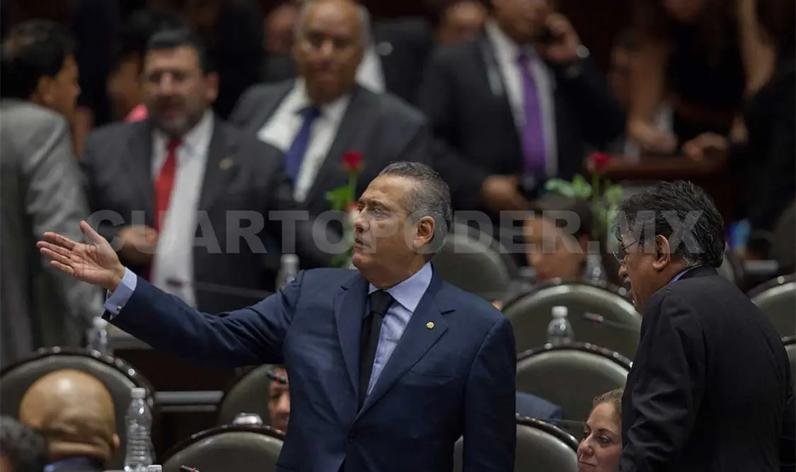 Juez concede amparo a Beltrones